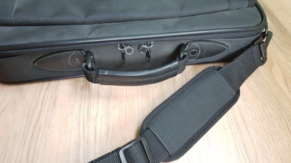 качествена чанта за лаптоп 16 - 17 инча