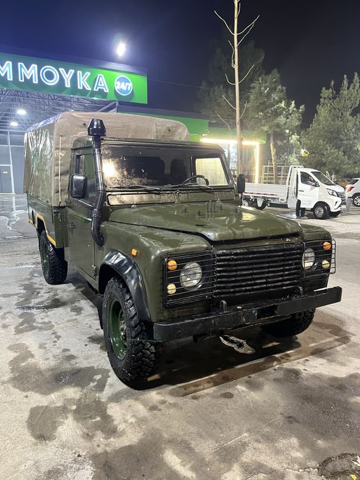 Range rover Defender 110 (pikap)