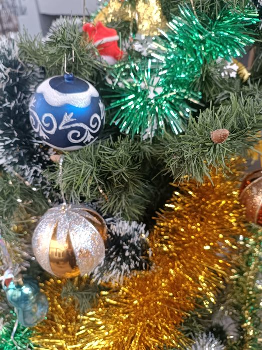 Янги йил арчаси Ёлка