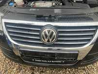 Grila radiator Pt modelul cu distronic si senzori parcare Passat B6