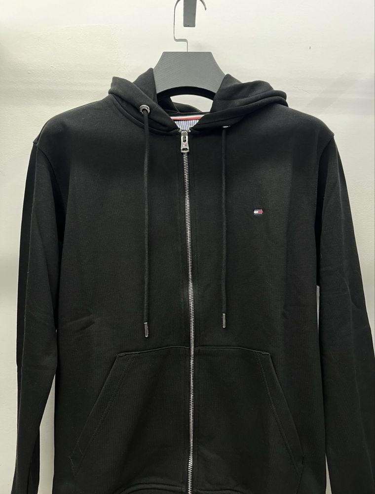 Продается кофта Tommy Hilfiger