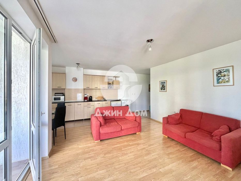 Двустаен апартамент с ГЛЕДКА МОРЕ в к-с „Ривиера Форт Бийч”, с. Равда