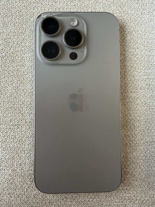 IPhone 15 pro 256GB Natural Titanium