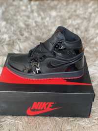 Air Jordan 1 Retro High Black Black Noire Metallic Triple Red