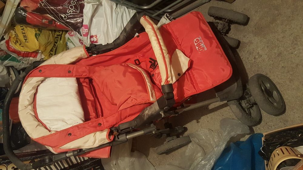 Детска количка...