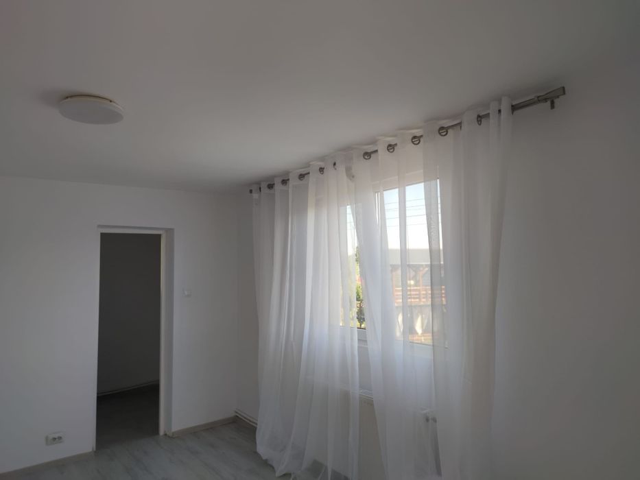 Închiriez casa Holboca