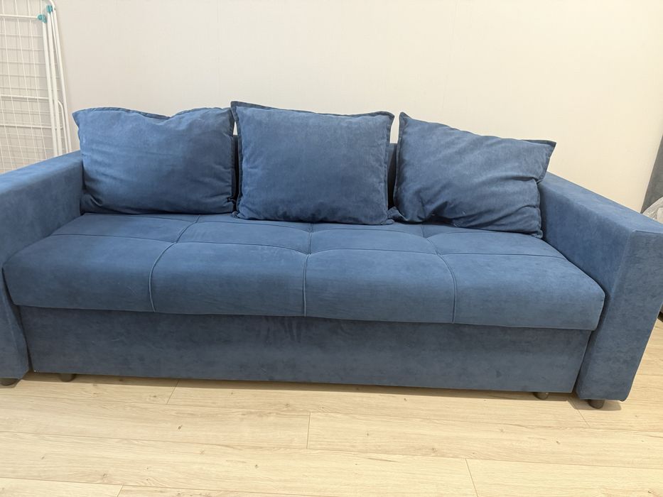 Продам диван в хорошем состоянии