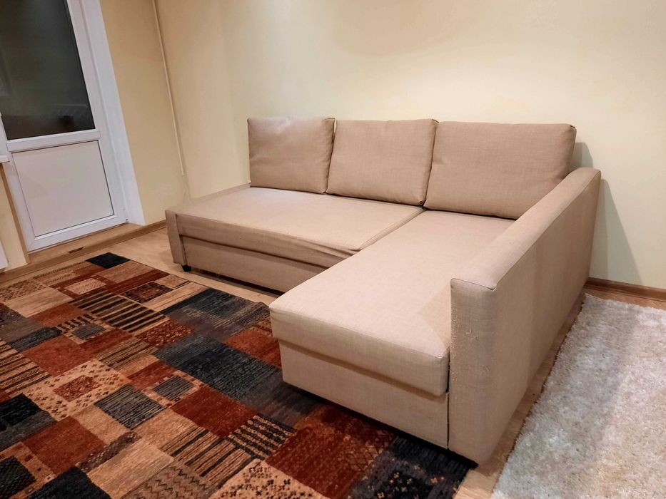 Угловой диван IKEA