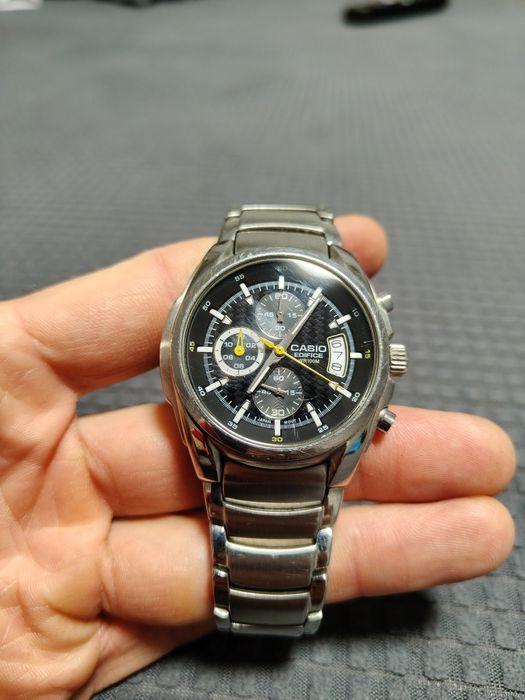 Casio класически часовник