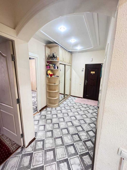 Себзорда 4 хонали квартира сотилади