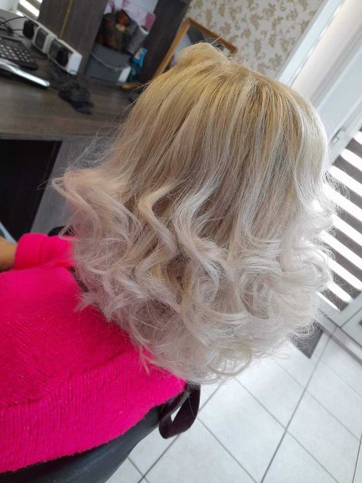 Salon de înfrumusețare Zorilor!