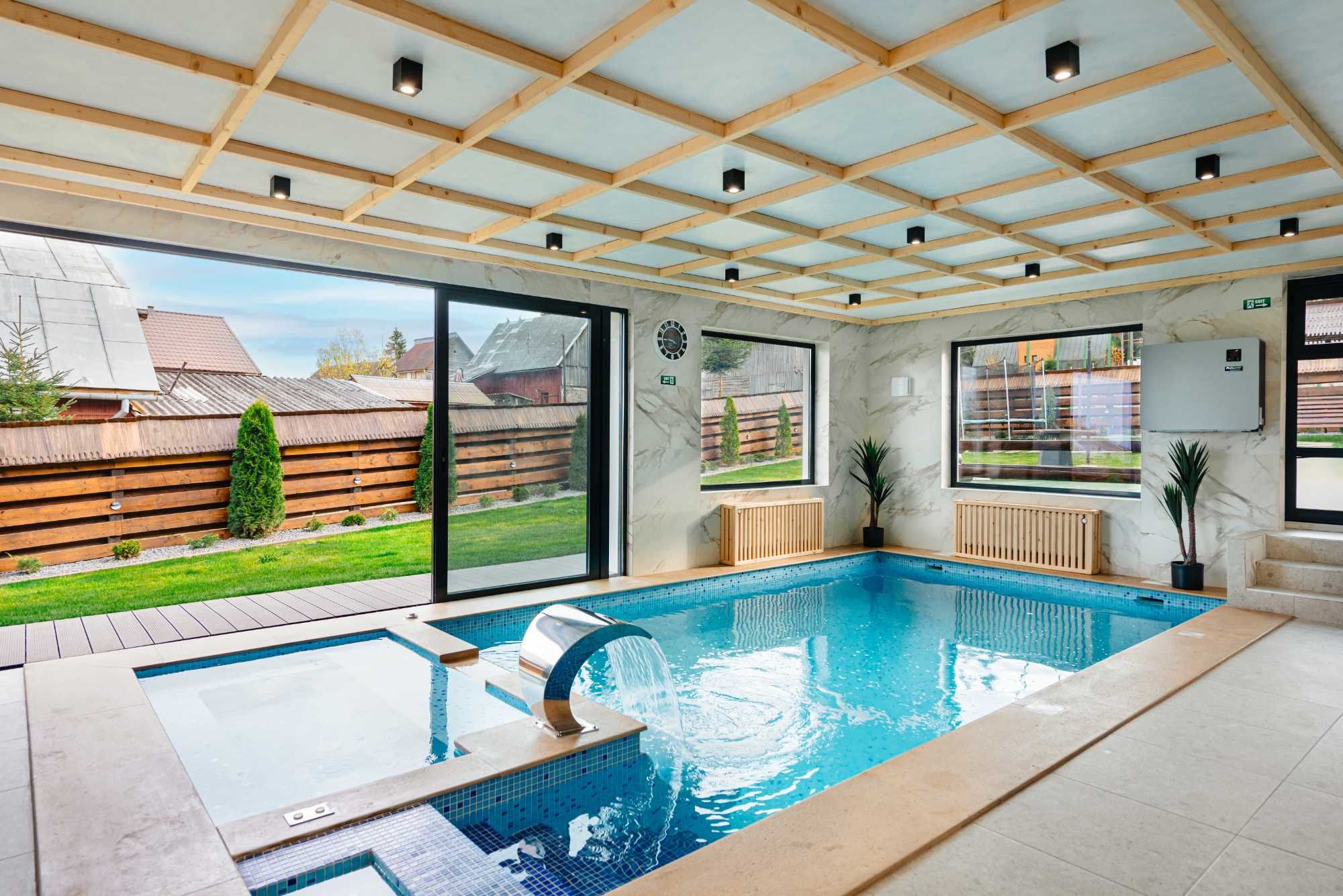 Cabana cu piscina si sauna Belis