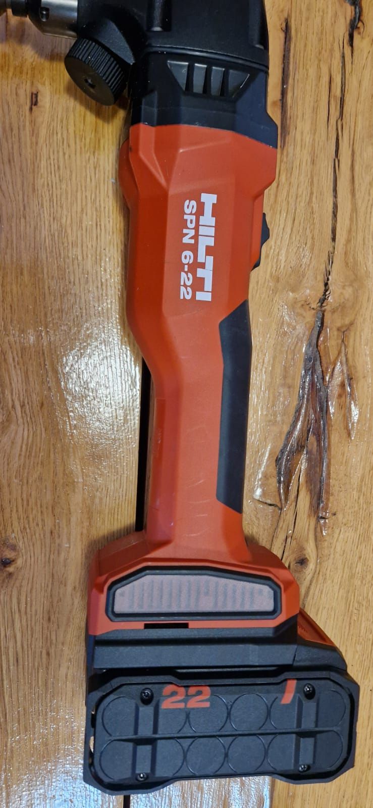 Hilti foarfeca pentru tabla pe acumulator Nuron