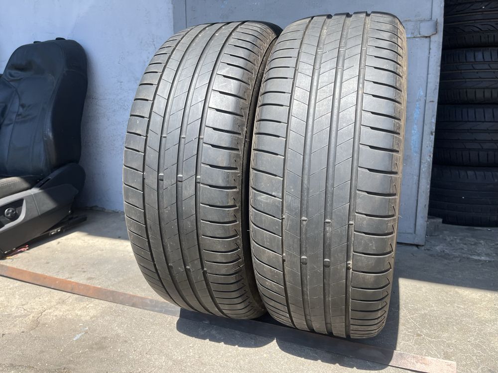 2 бр. летни гуми 225/55/18 Bridgestone AO DOT 0522 5 mm