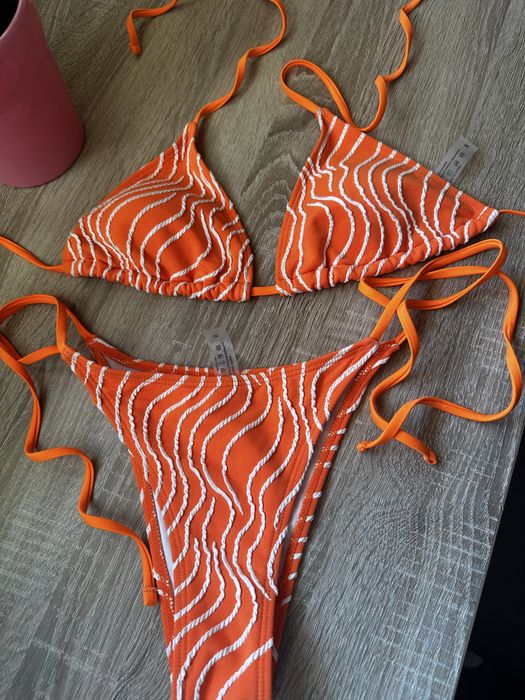 Costum de baie portocaliu nou fara eticheta