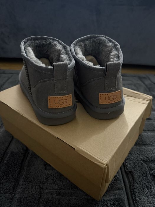 UGG classic damă