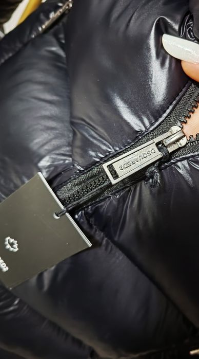 Oferta!! Geaca Dsq semi lucioasa,calitate top,cititi descrierea!!