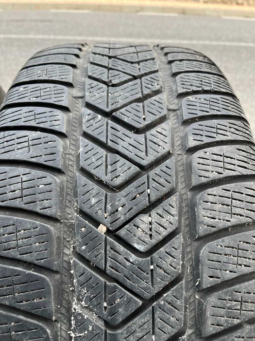 255/45/20 Pirelli Scorpion