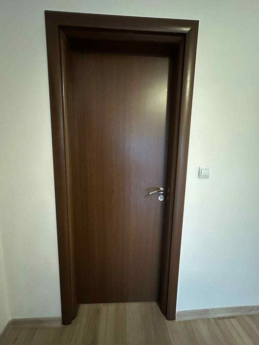 Интериорни врати