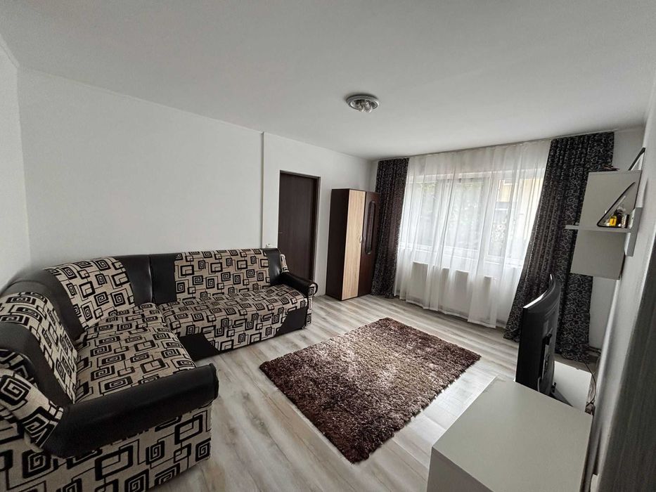 Apartament 2 camere de închiriat micro 5, lângă Liceul de Arte