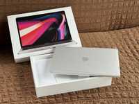 Новенький MacBook Pro 13.3 M1 2021 EAC Silver/SSD256GB/8GB OZU/97% емк