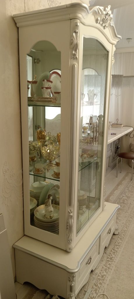 Буфет, сервант 60 тыс. тг.