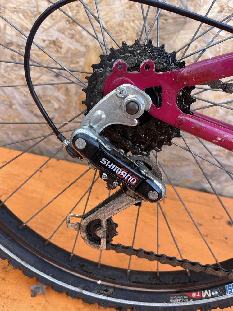 Bicicleta shimano  roti 24”