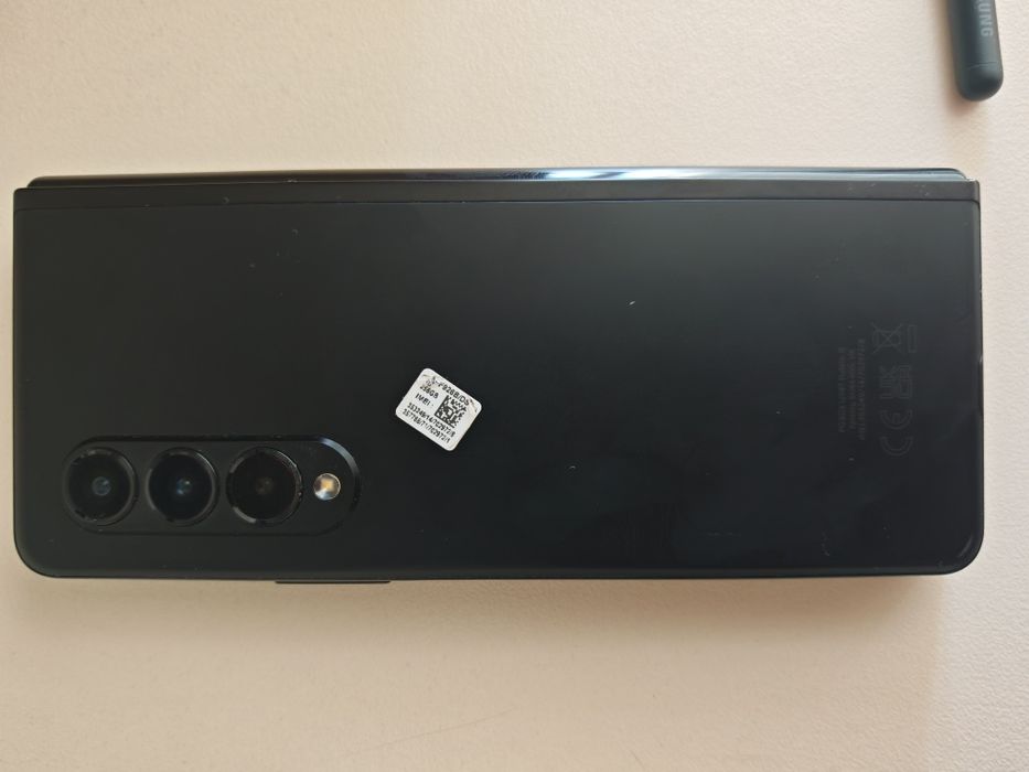 Samsung Z Fold 3 256gb+кейсове+S pen