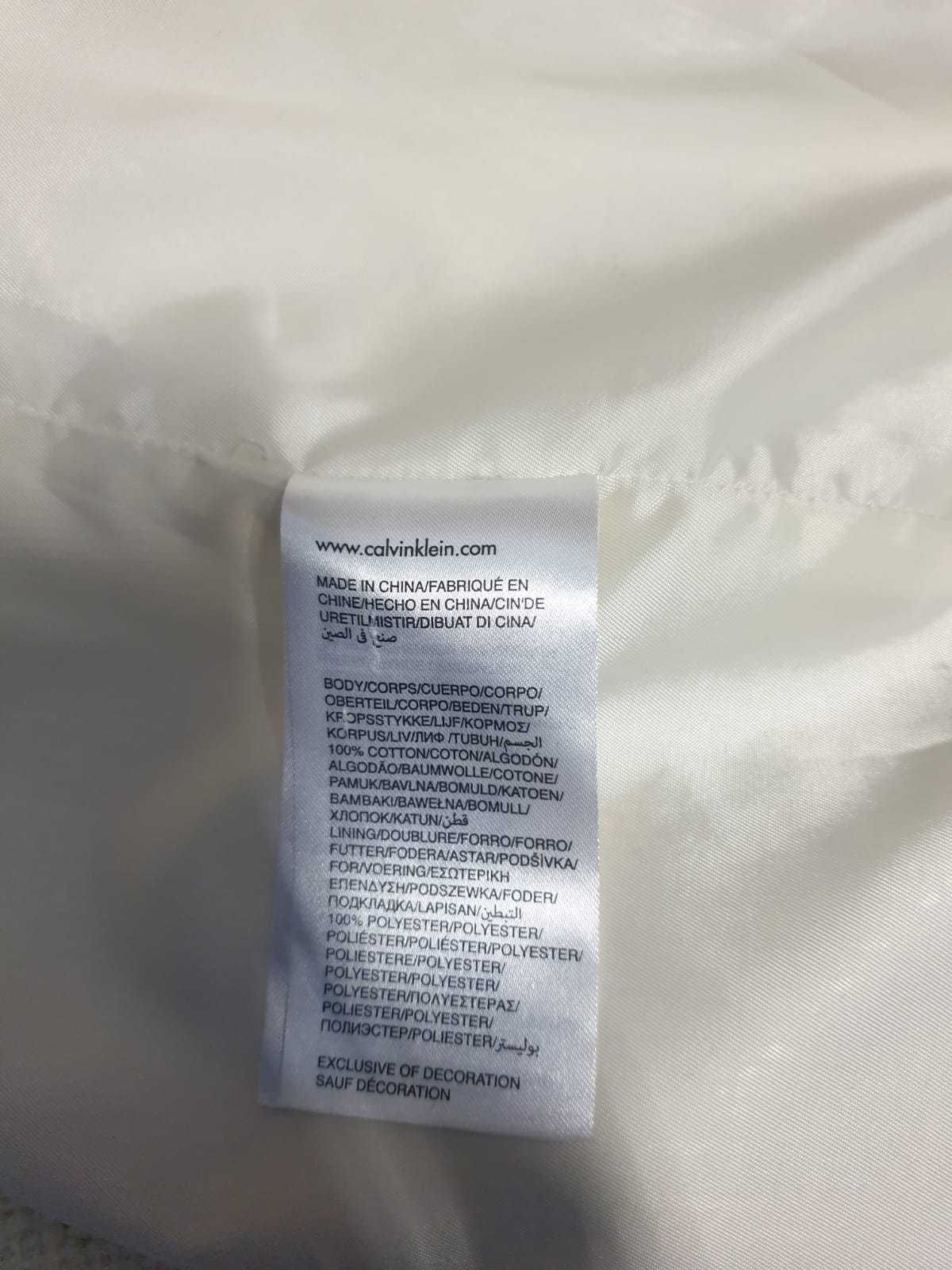 Дамско палто от марката Calvin Klein