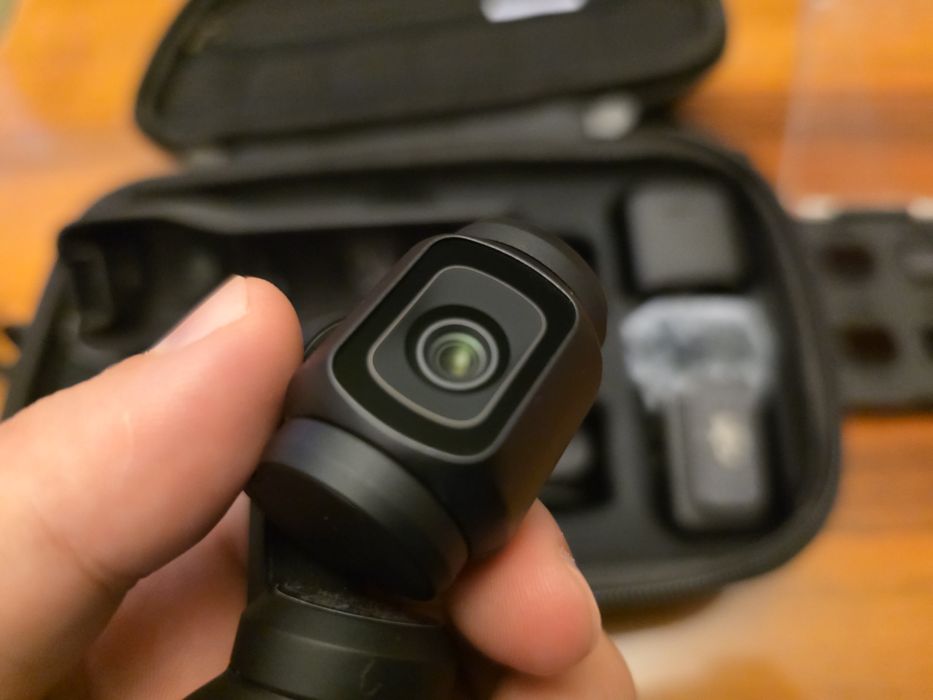 Vând cameră Dji Osmo Pocket 3 Creator Combo