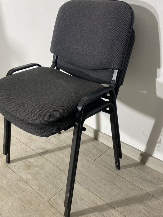 17 Buc. Scaun Vizitator; Scaune Solide, Stivuibile, Cadru Metalic