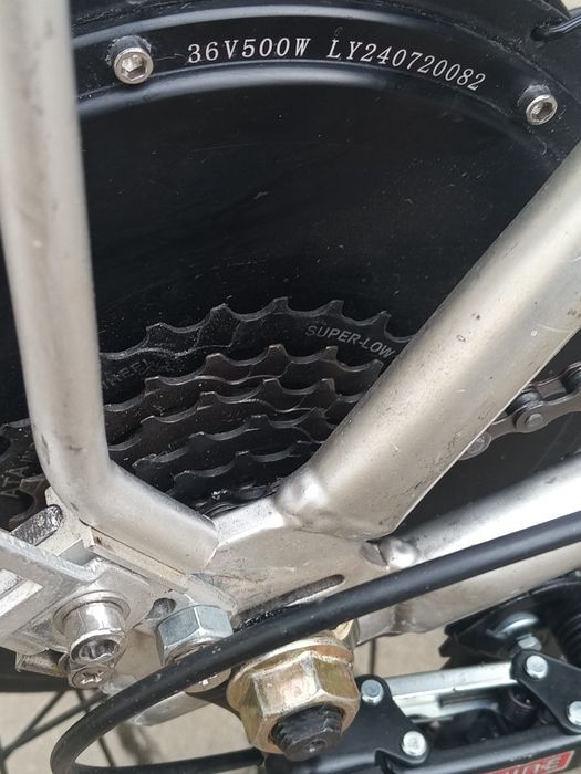 Bicicletă electrică.Motor 36v 500w.Baterie 36v 21Ah.Roți 28. Merge foa