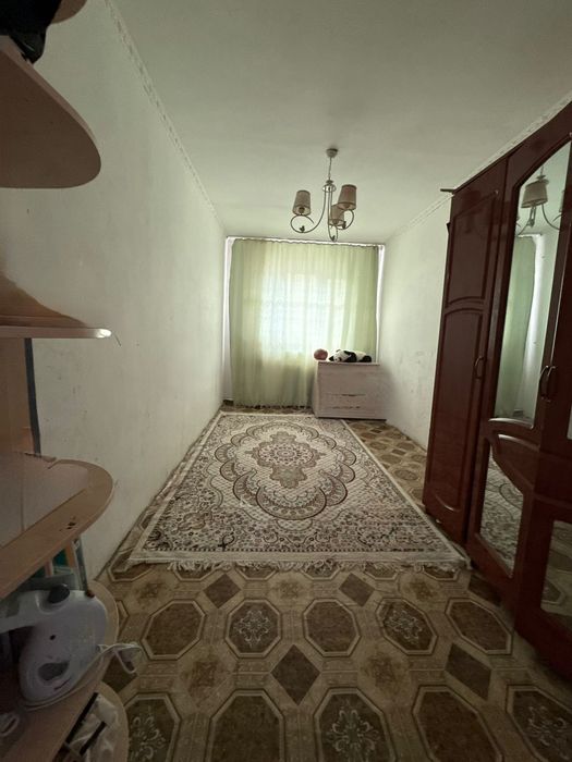 Продам дом,  хороший уютный  хоз.постройк 120кв, баня  2-х этажный