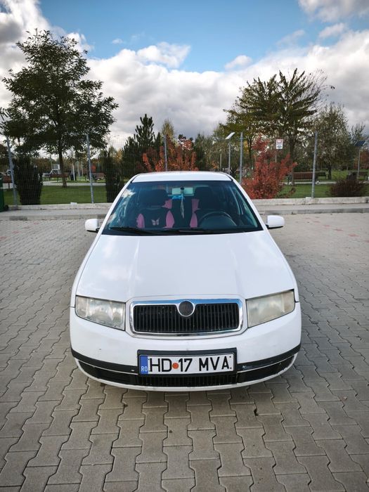 Vând skoda fabia