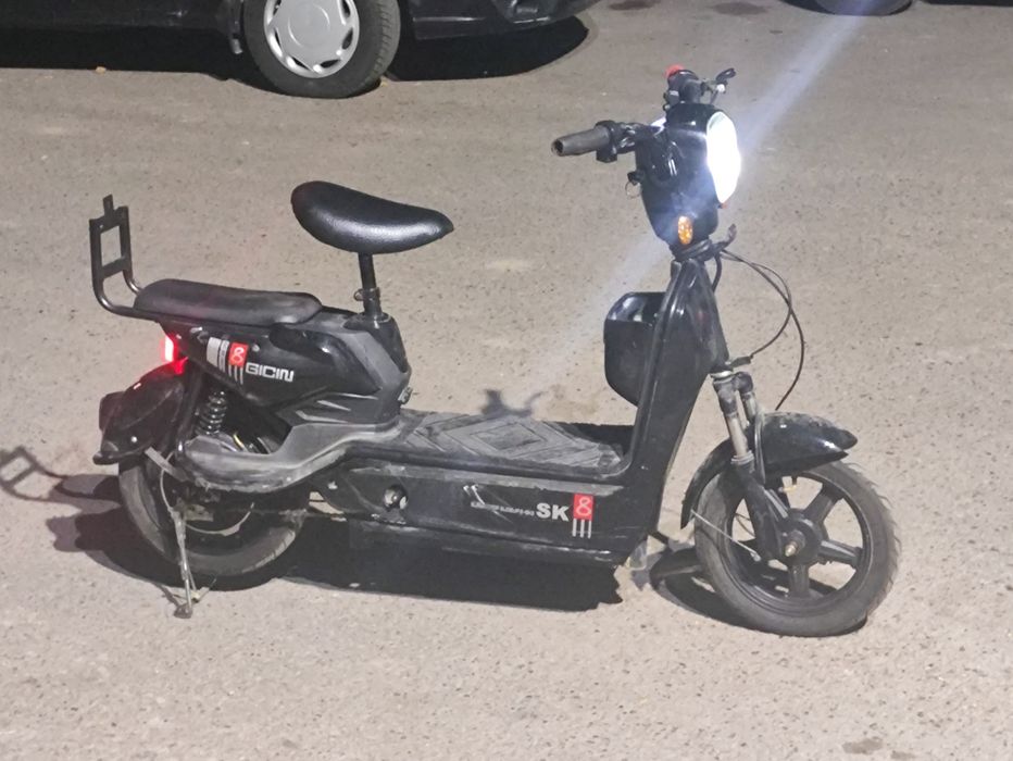 Электроскутер SK8 Pro