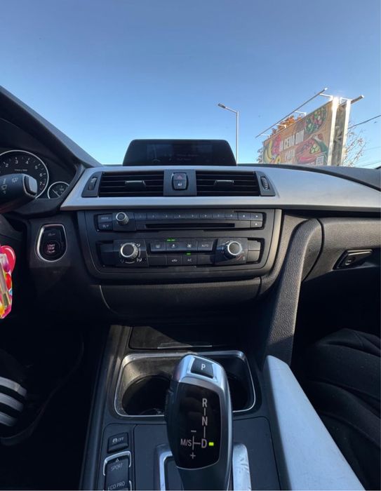 BMW Seria 3 F30 2012 - 207.000KM