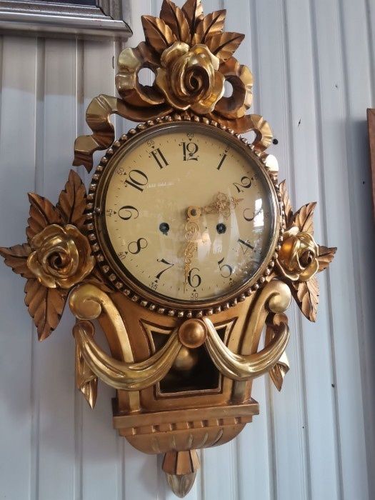 Ceas perete Gustav Becker in stil Louis din lemn sculptat integral man