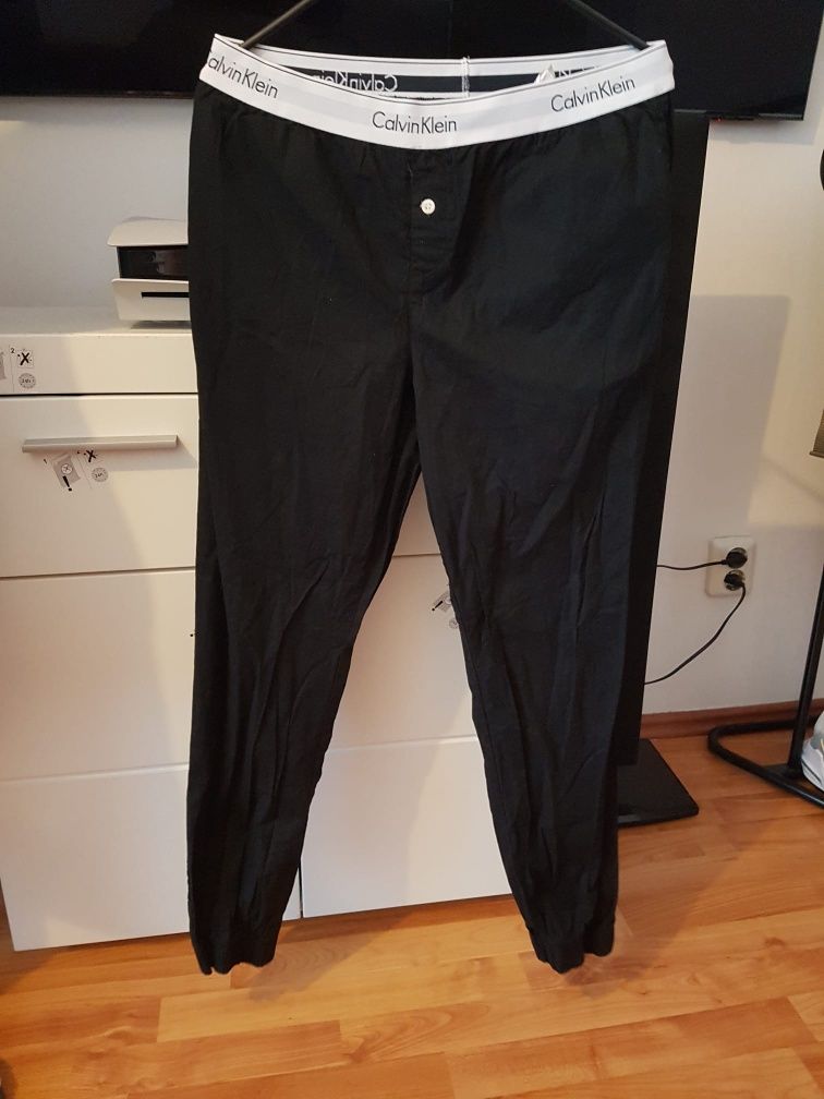 Pantaloni Calvin Klein