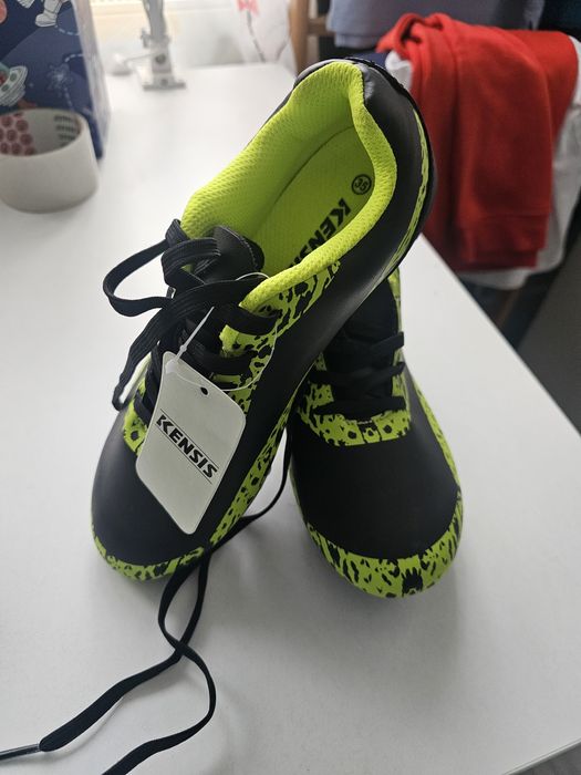 Ghete fotbal crampoane marime 35