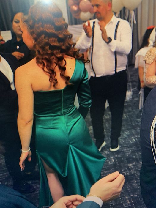 Vand rochie evenimente