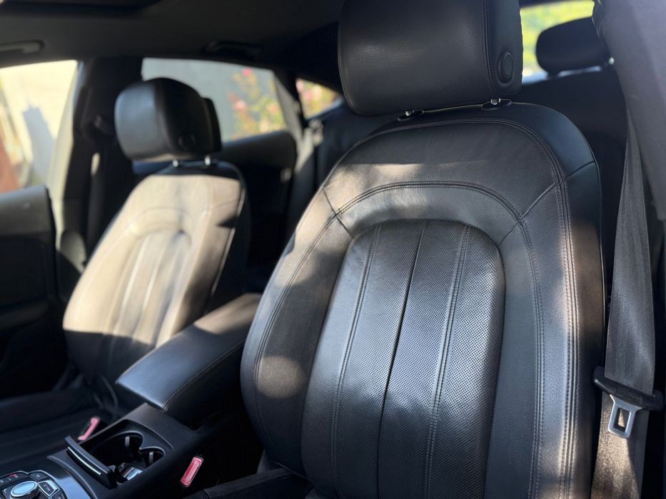 Audi A7 S-Line Quattro TFSI V6 310cp 2012