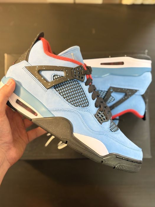 Air Jordan Retro 4 Travis Scott