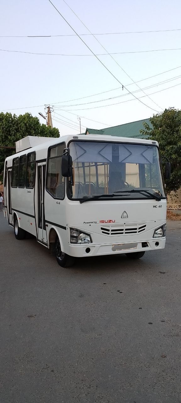 ISUZU HC40.   2019