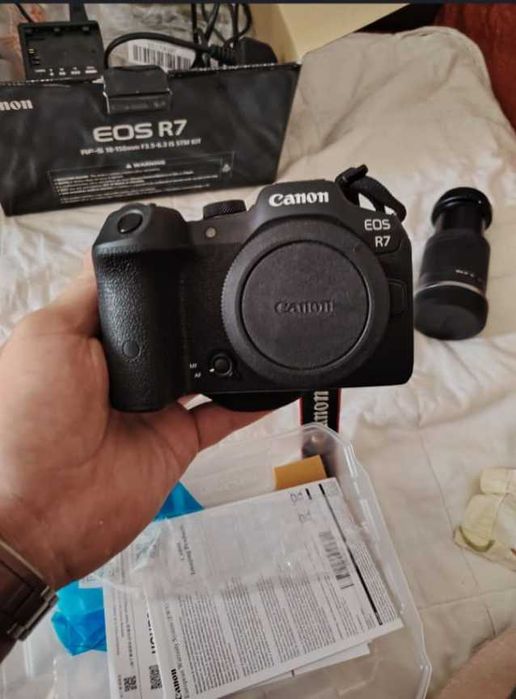 Canon EOSR7+RF-S 18–150mm IS STM-kit+obiectiv,nou,original, factura UK