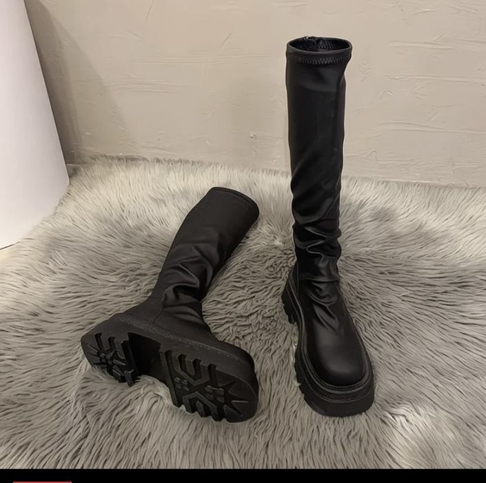 Сапоги женские, абсолютно новые