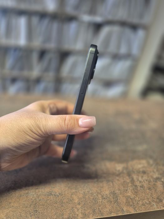 IPhone 15 pro black titan - отлично състояние