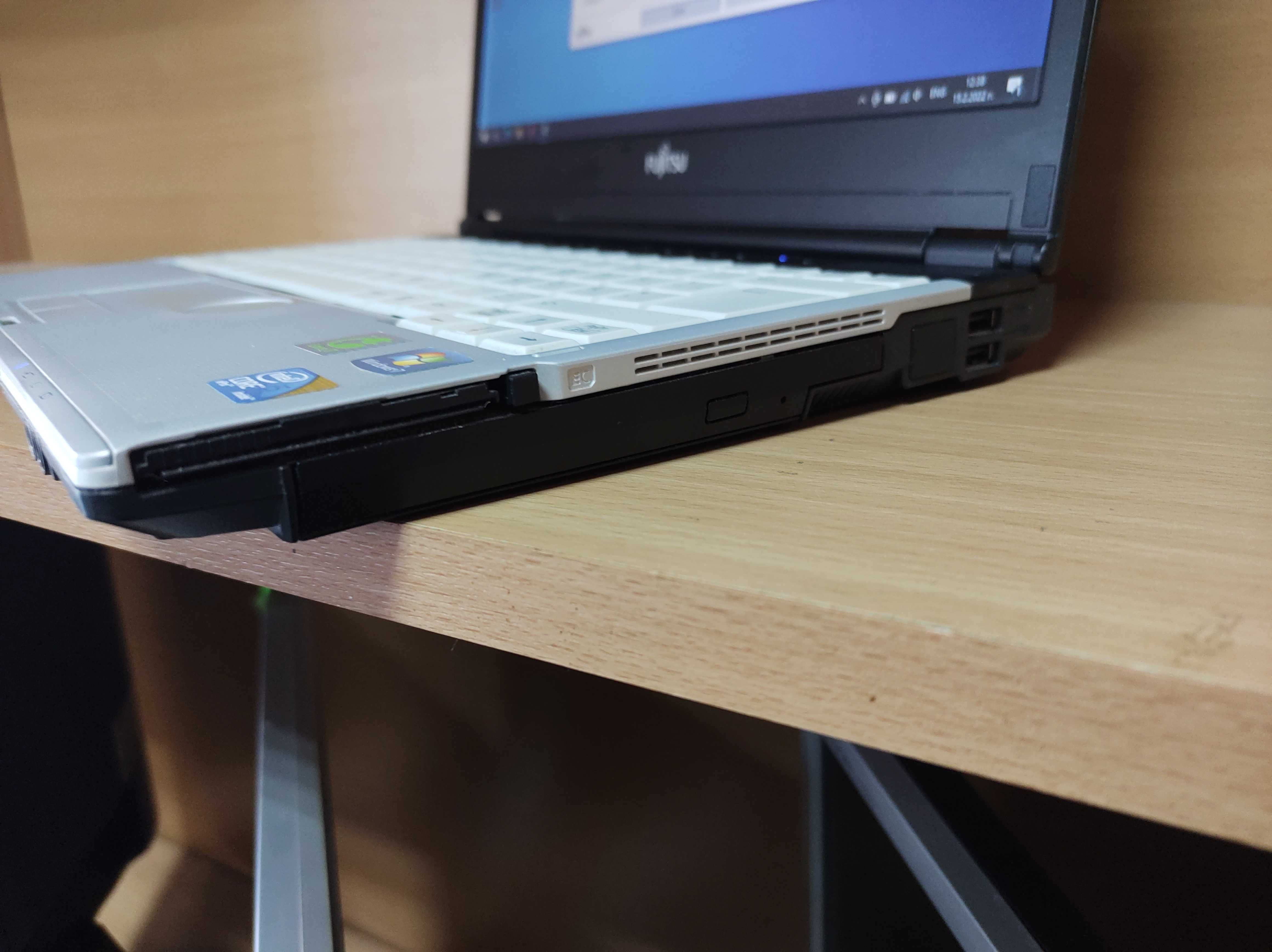 Fujitsu-Siemens LIFEBOOK S series, SSD, 4 gb ram + гаранация