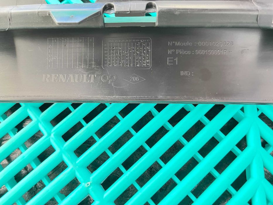 Lip deflector spoiler bara fata Renault Megane 3 nou original Renault