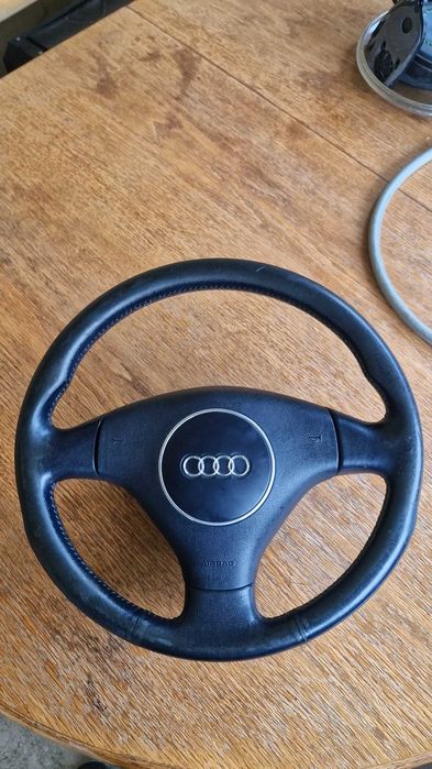 Волан за Audi A4 и...