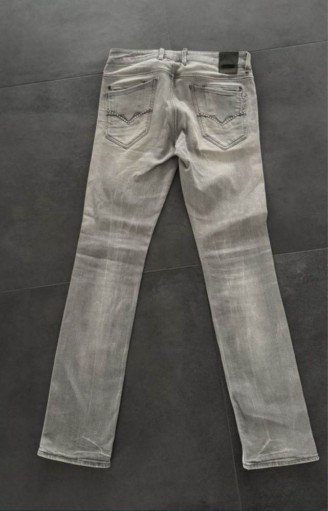 Мъжки дънки Guess